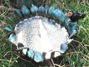 BLACK ONYX AND JASPER, BOTTLE COASTER WITY VERDIGRIS LEAVES