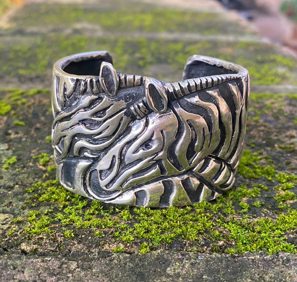 OXIDIZED ZEBRA CUFF