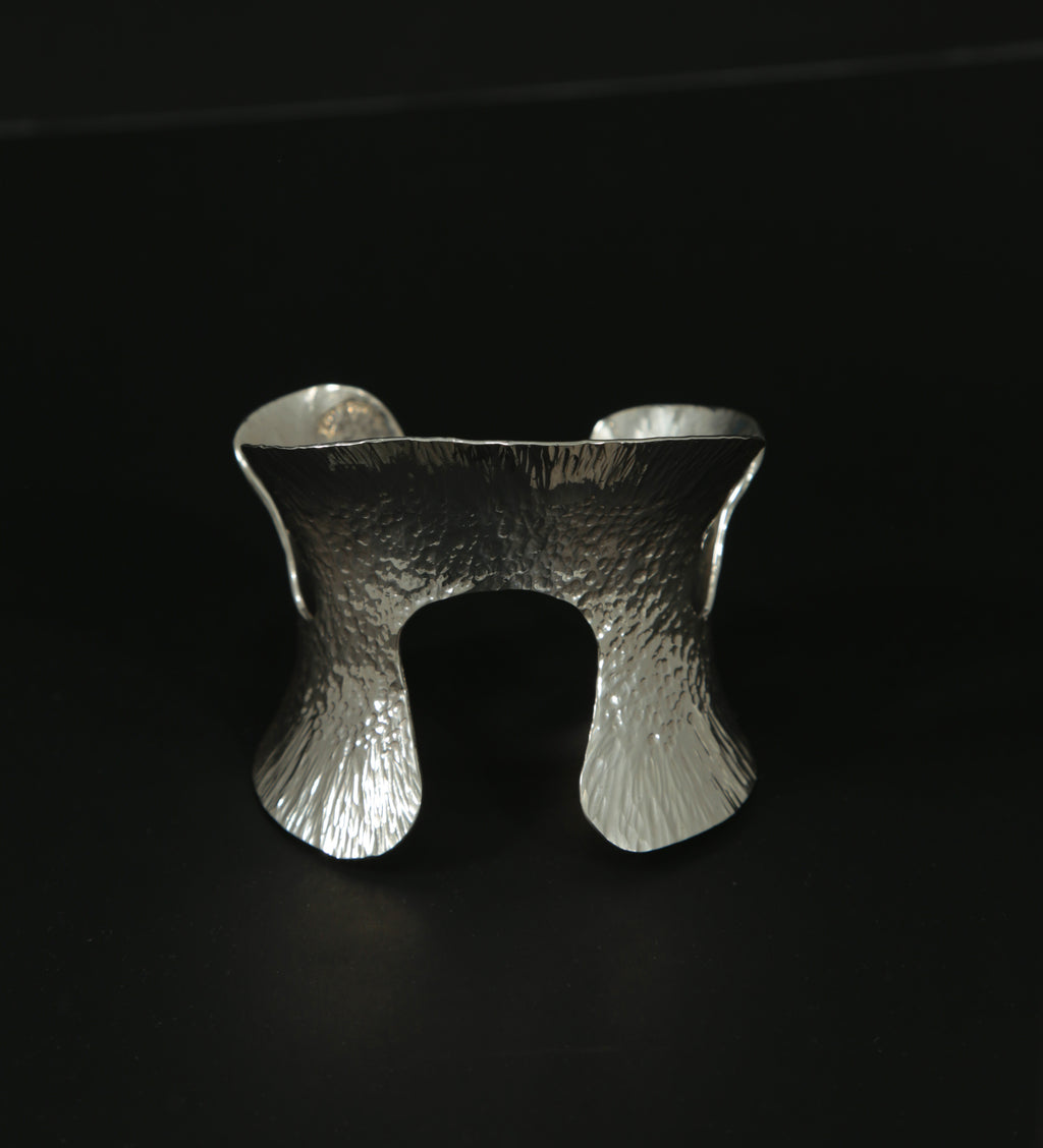 WAVE CUFF .