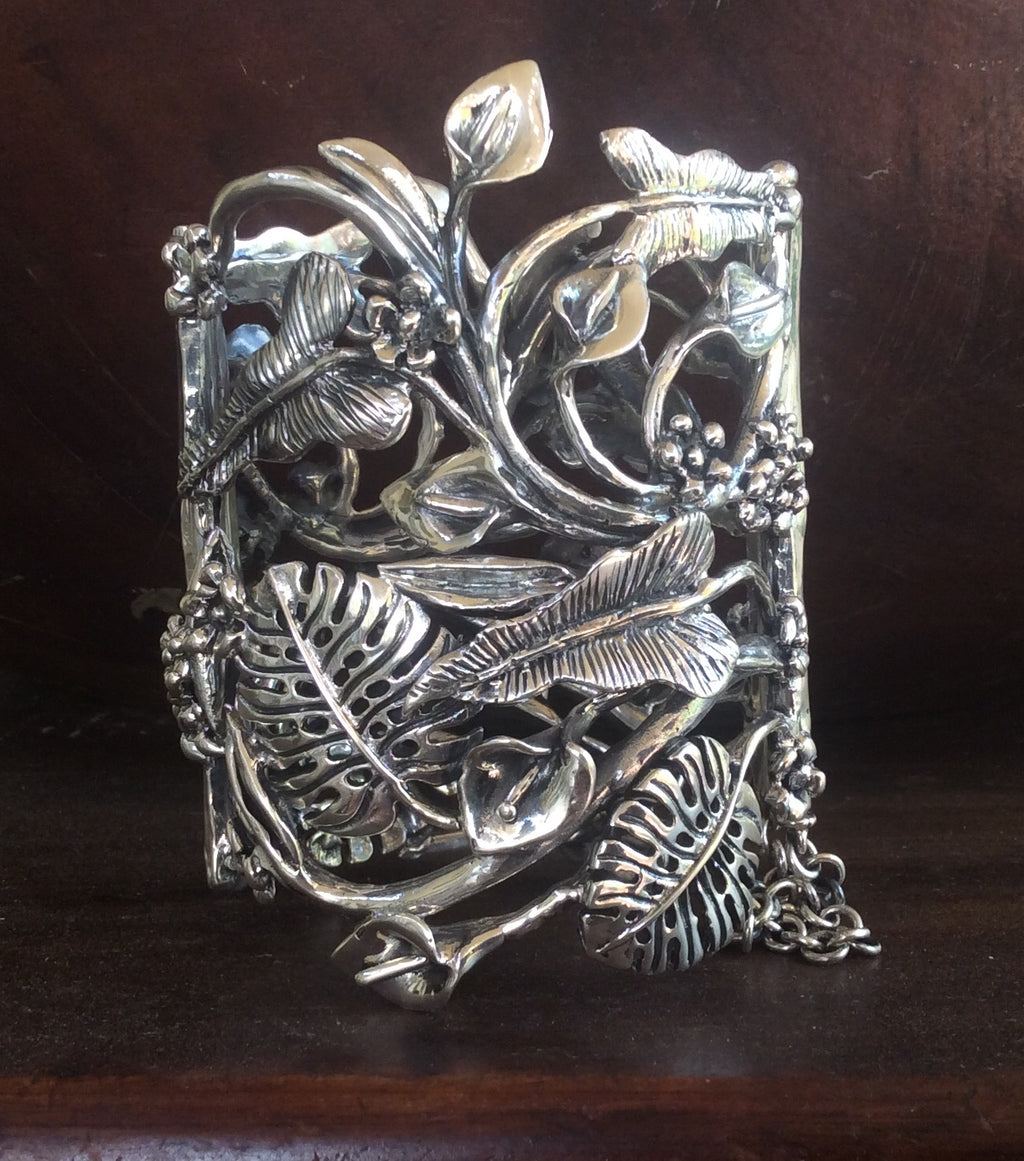 FLOWERS IN PARADISE CUFF