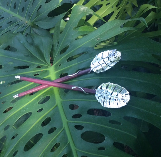 PHILODENDRUM LEAF SALAD SERVERS